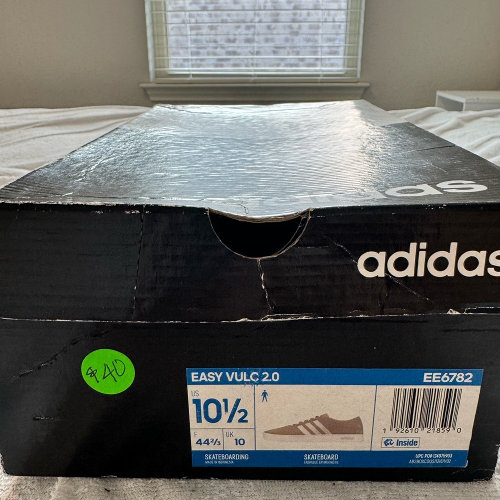 Adidas Easy Vulc 2.0 Sneakers in Black